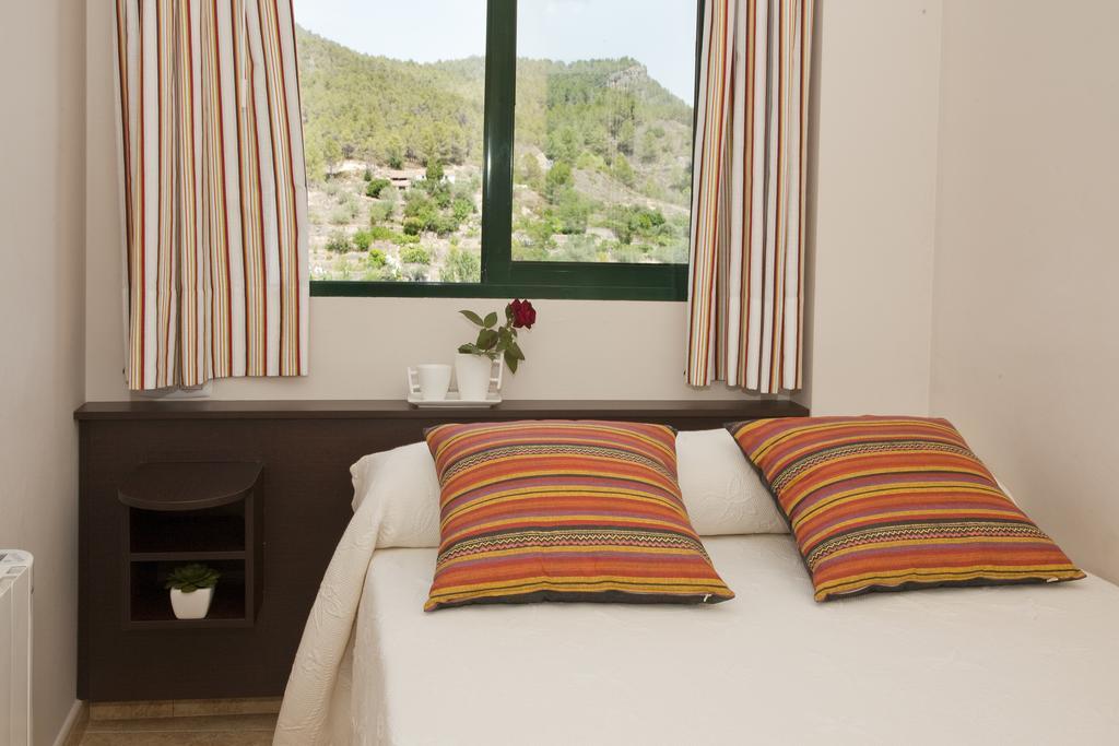 Apartamentos Campuebla مونتانيخوس الغرفة الصورة