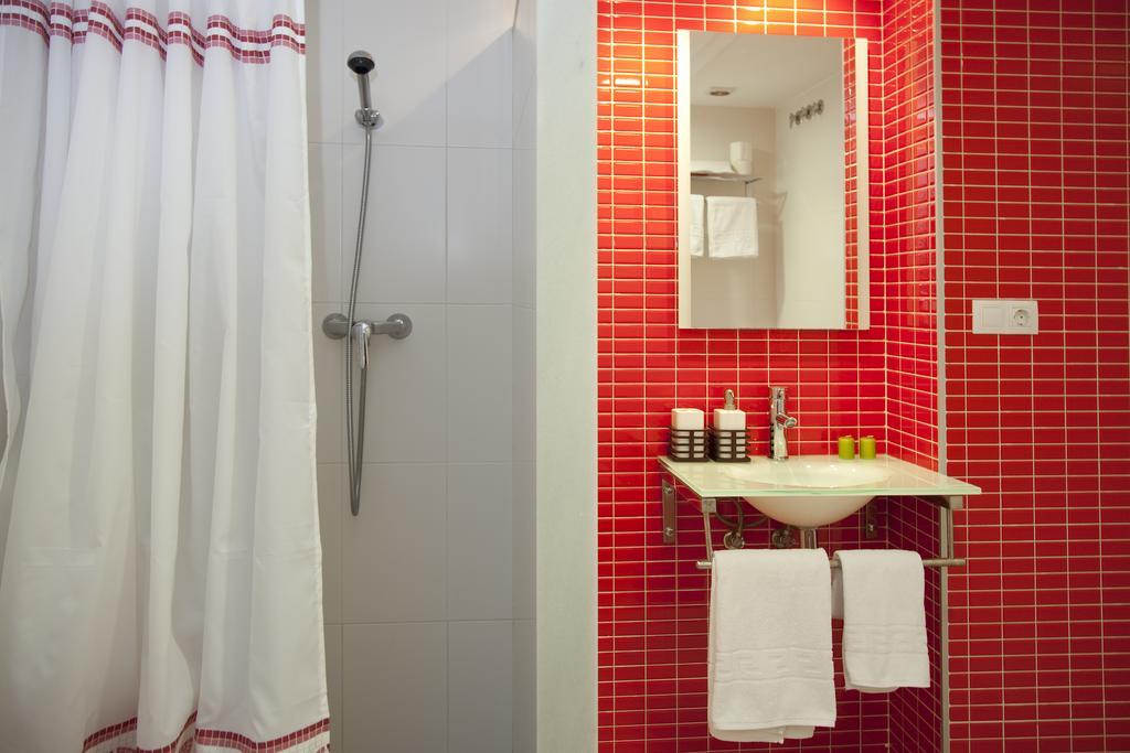 Apartamentos Campuebla مونتانيخوس الغرفة الصورة